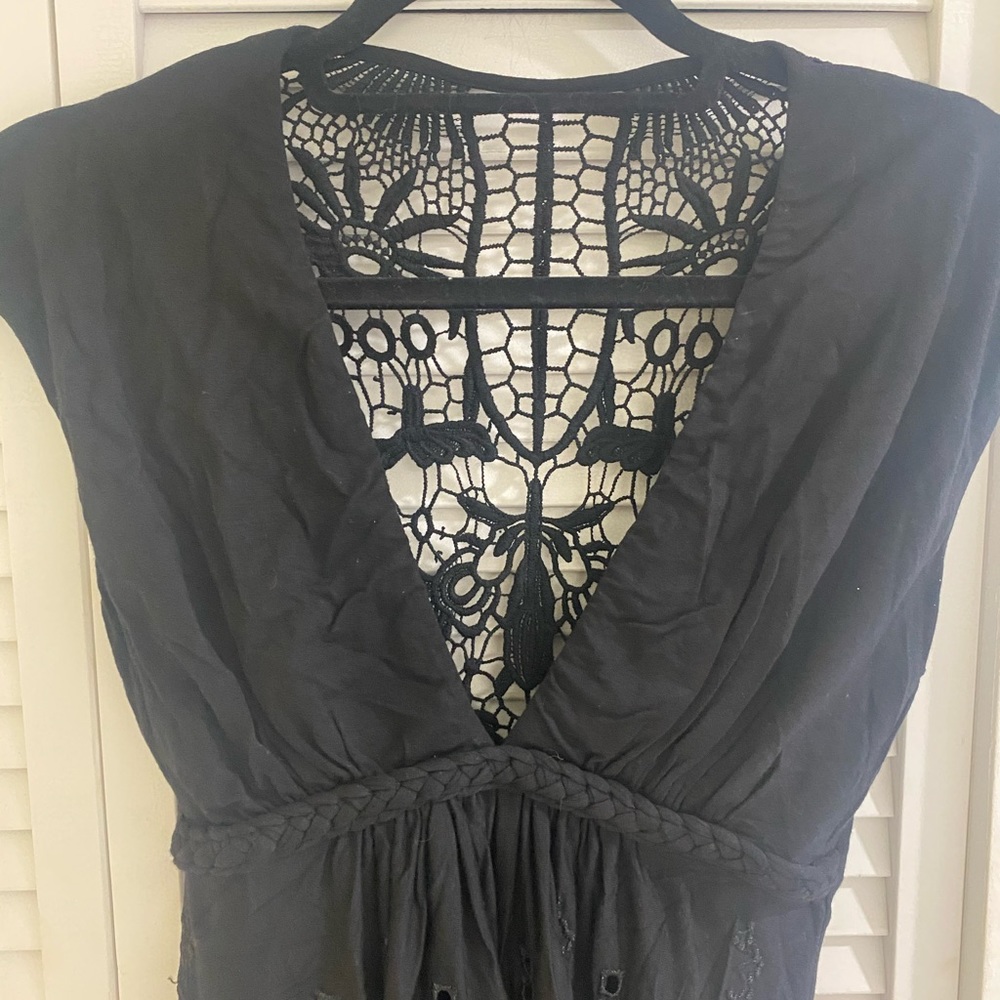 NWT. Sky crochet detail top - Picture 3 of 7